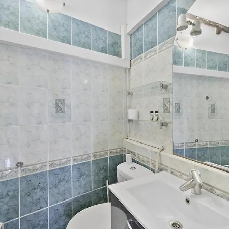 Апартаменты 2 Bedrooms Sea View In Le Suquet *